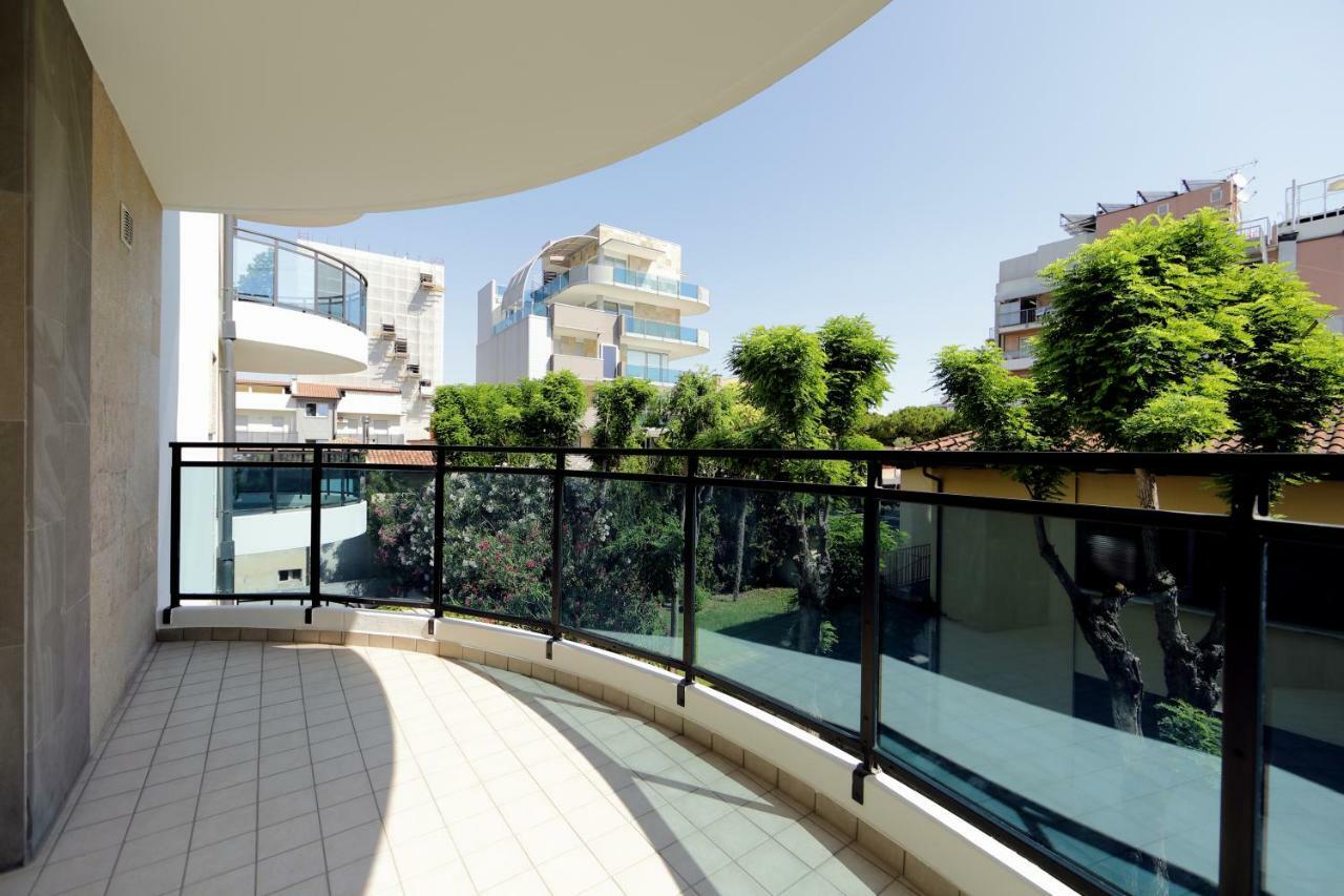 Skyresidence Lignano Sabbiadoro Ngoại thất bức ảnh